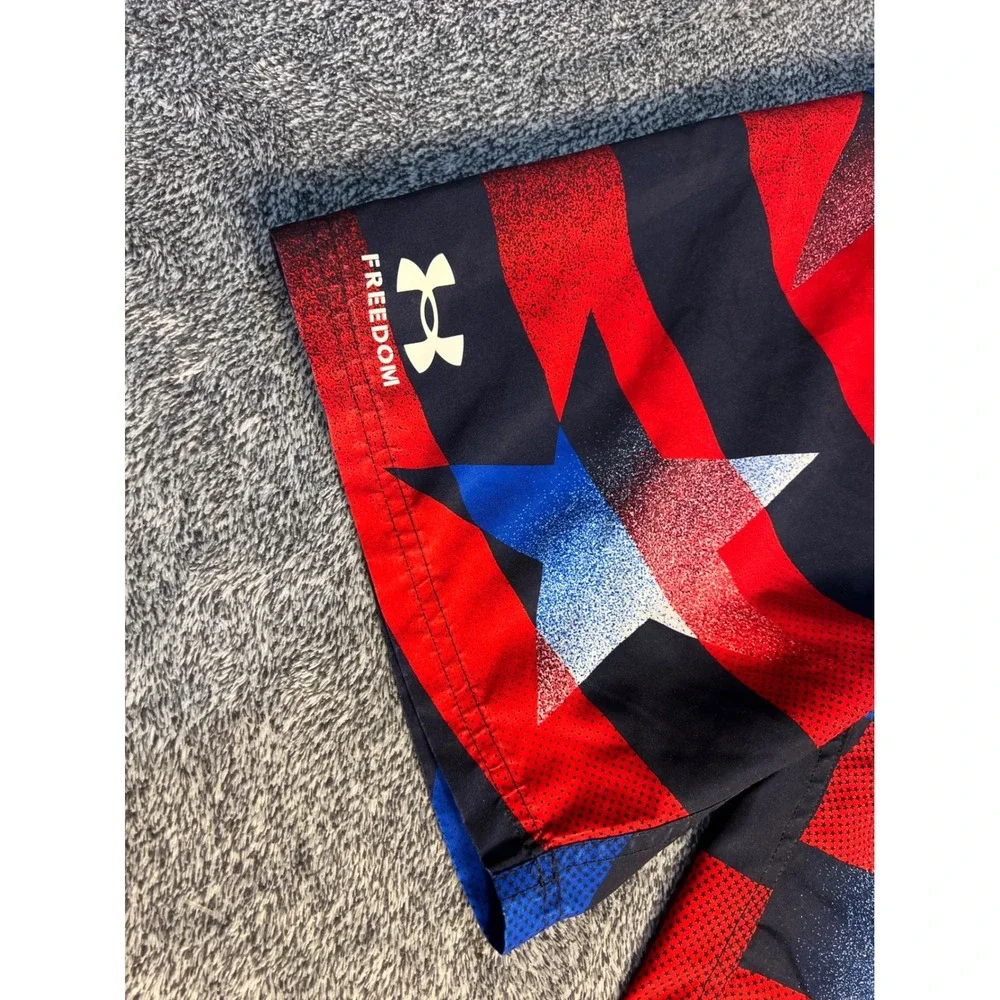 Under Armour Freedom Kids Swim Trunks Red White Blue Stars Stripes 14/16 L